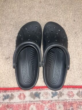 CROCS Men’s Black Classic Clog with Heel Strap